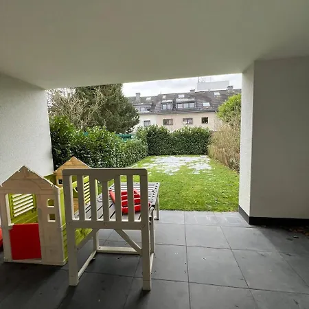 Cozy One-bedroom With Beautiful Terrace