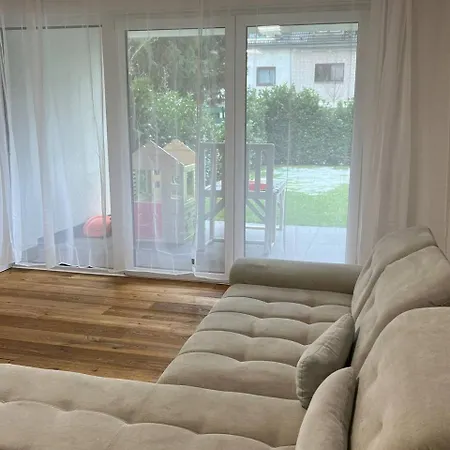 Appartement Cozy One-bedroom With Beautiful Terrace Ratingen